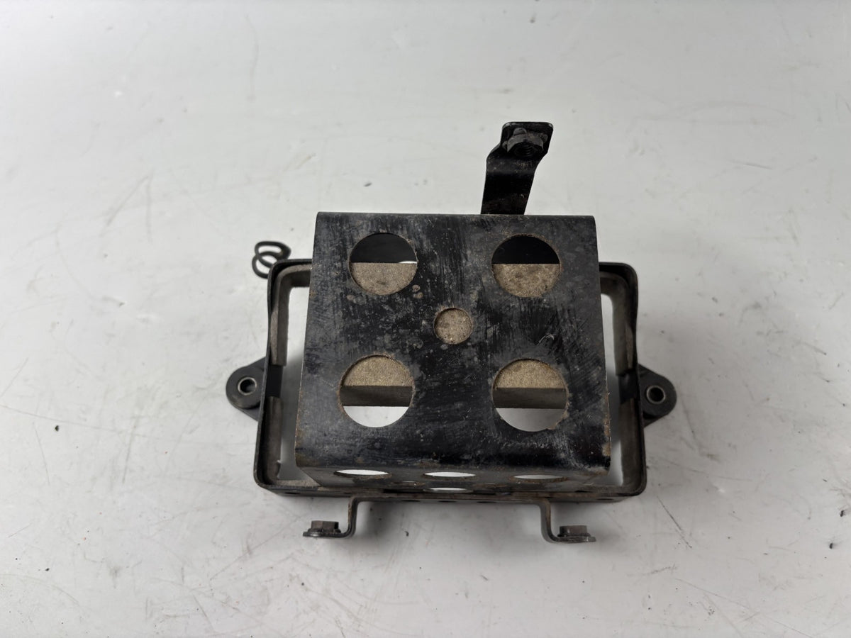 Suzuki GSX 750 AE Inazuma Batteriefach Batteriekasten