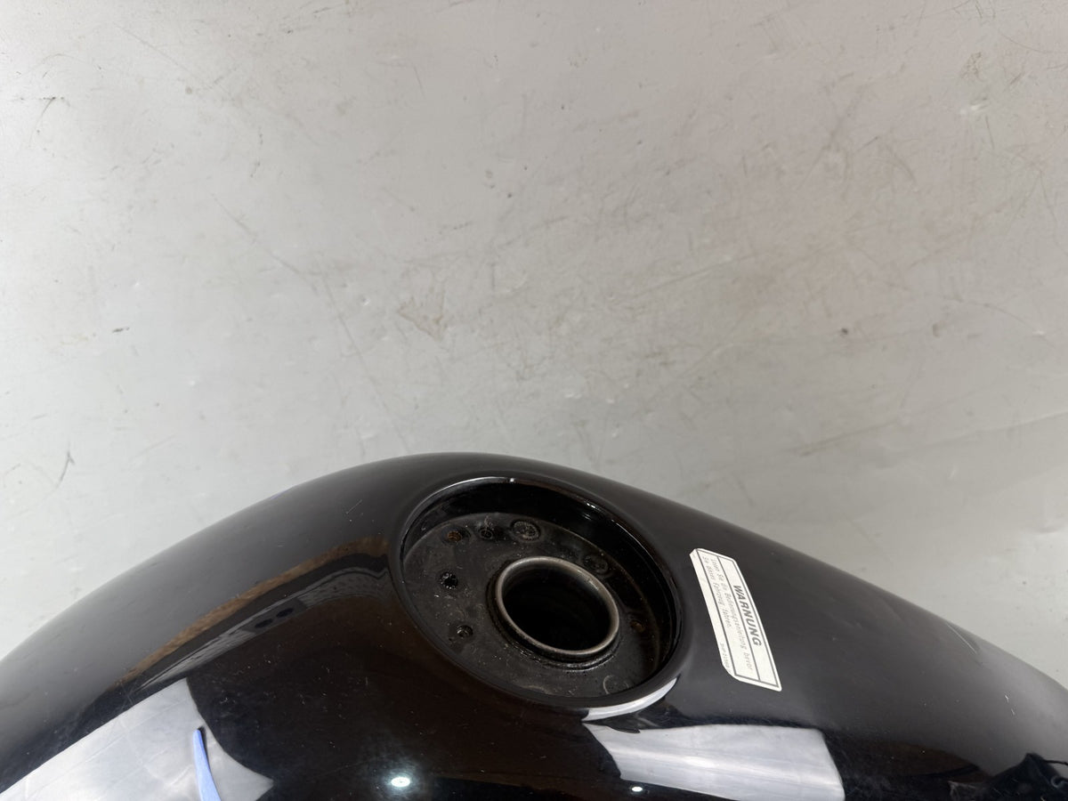 Yamaha XJ 900 Diversion 4KM Tank Benzintank Kraftstofftank Fuel Gas Gasoline
