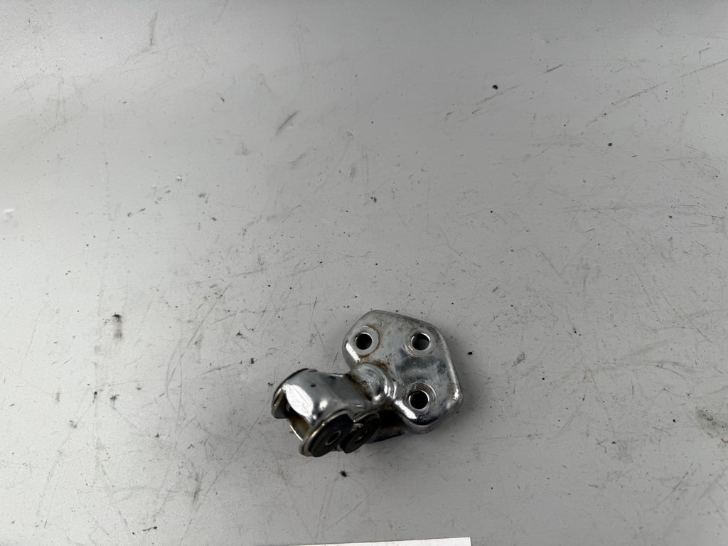 Honda CMX450 Rebell PC17 Fußraste Foot Stp Hangers vorne Halterung Holder