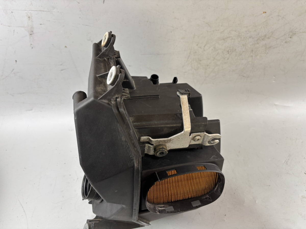 BMW F800 S Luftfilterkasten Airbox Ansaugung Luftzufuhr