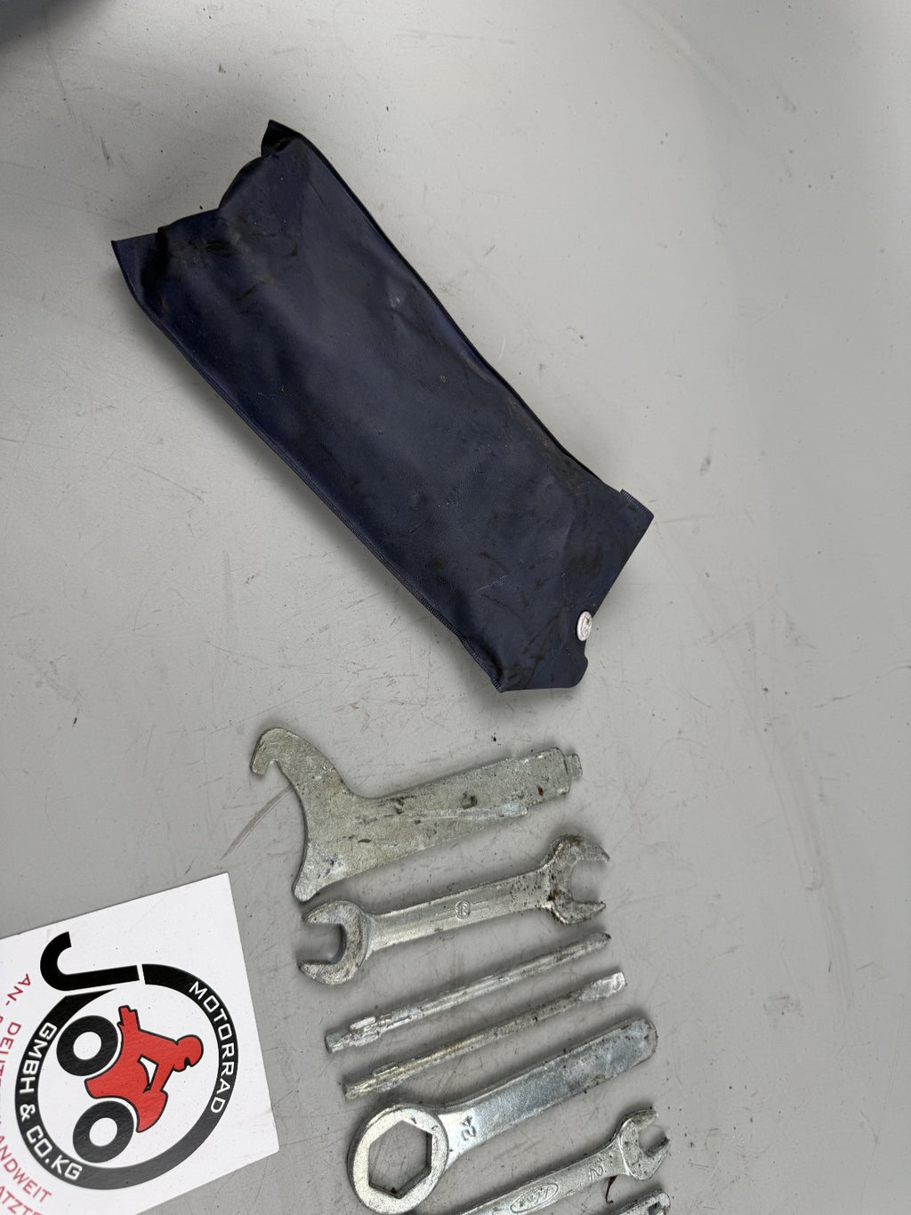 Honda VT600C Shadow Bordwerkzeug tools Teile Parts