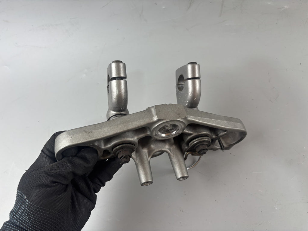 Yamaha TDM 850 3VD Gabelbrücke bridge Verbindung Gabel oben obere