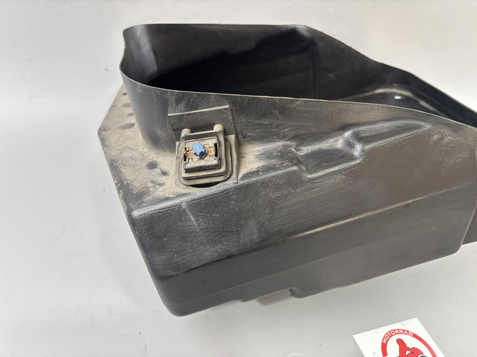 Yamaha Majesty 250 Helmstaufach Helmfach Verkleidung innen Kofferraum