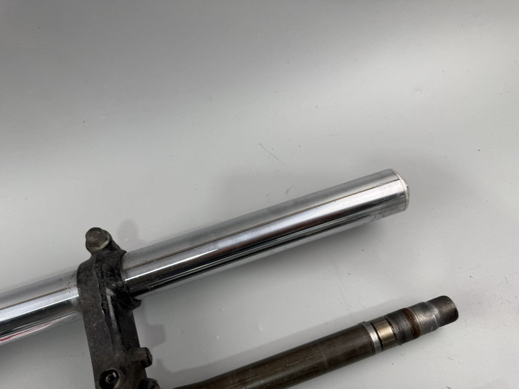 Yamaha XJ900 Diversion 4KM Gabel Standrohr Tauchrohr Fork Federung Absorber