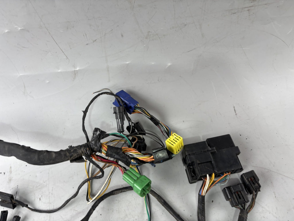 Suzuki GSX 750 AE Inazuma Kabelbaum Cable Stecker Electric Kabelstrang
