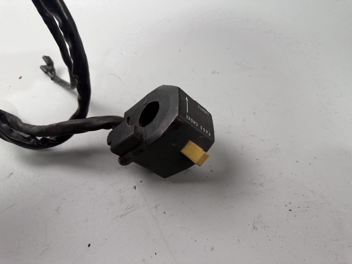 Suzuki GSX - R 1100 GV73C Lenkerschalter Lenkerarmatur Electric links left