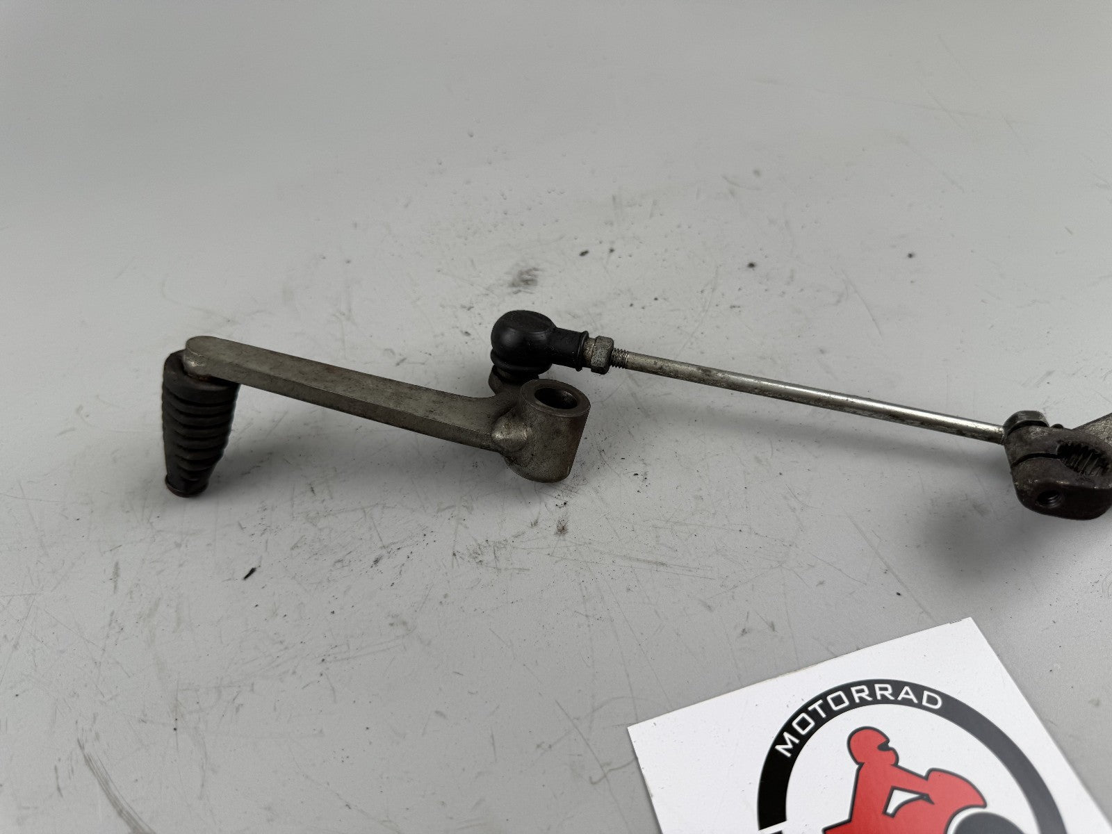 Suzuki GSX750 AE Inazuma Schaltgestänge Schaltpedal Switch Motor Engine