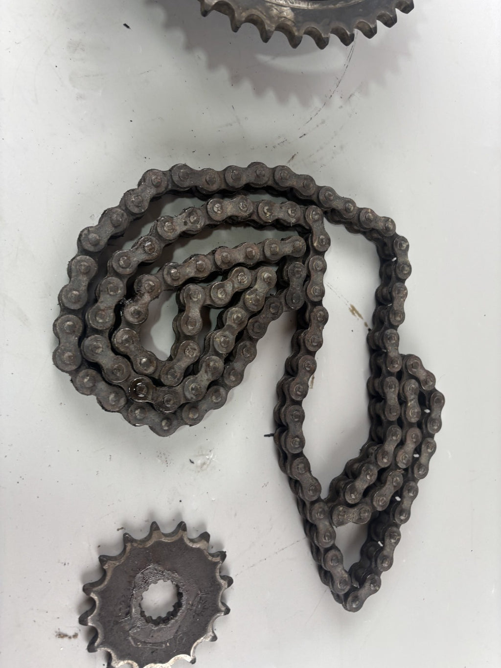 Yamaha TDM 850 3VD Kettensatz Kettenkit Chain Antrieb Kettenradträger