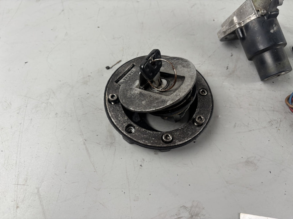 Yamaha FJ1200 3CW 3YA Schlosssatz Key Lock Tankschloss Sitzbank Veriegelung