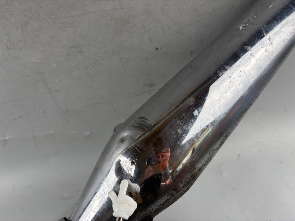 Suzuki VX 800 VS51B Auspuffanlage Auspuff Krümmer Exhaust Downpipe rechts right