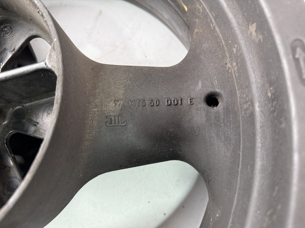 Triumph Daytona 1200 T300D Hinterradfelge Rim hinten back Rad