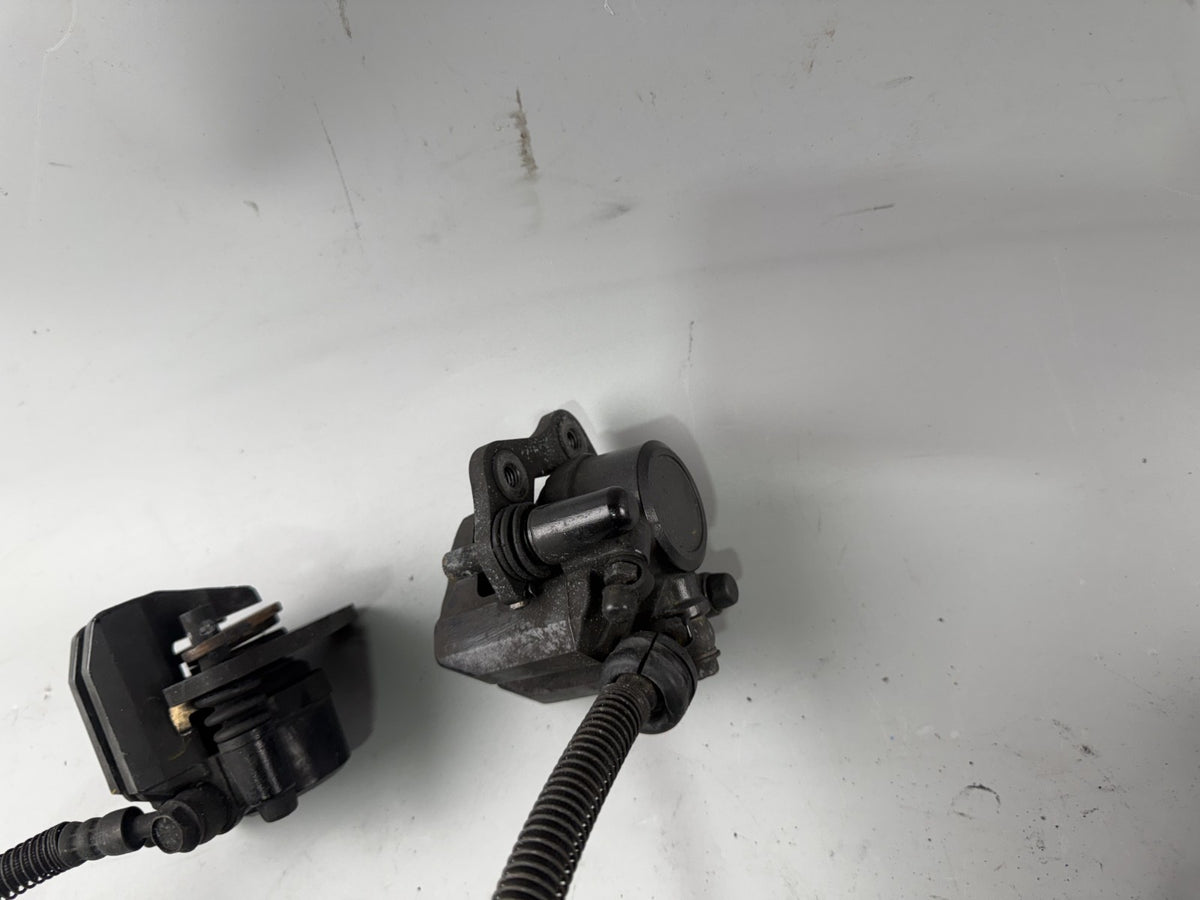 Kawasaki EX500A GPZ500S Bremsanlage Brake Bremse vorn front Sattel Pumpe
