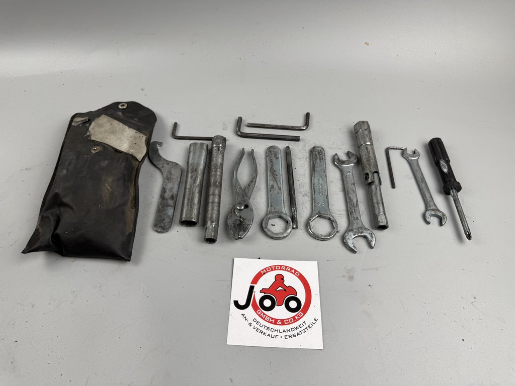 Suzuki GSX 750 AE Inazuma Bordwerkzeug Tools Spezialwerkzeug Parts