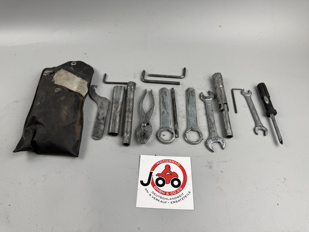 Suzuki GSX 750 AE Inazuma Bordwerkzeug Tools Spezialwerkzeug Parts