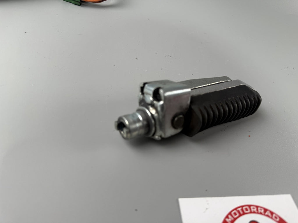 Suzuki GSF 600 Bandit POP WVA8 Fußraste Foot Step Hangers