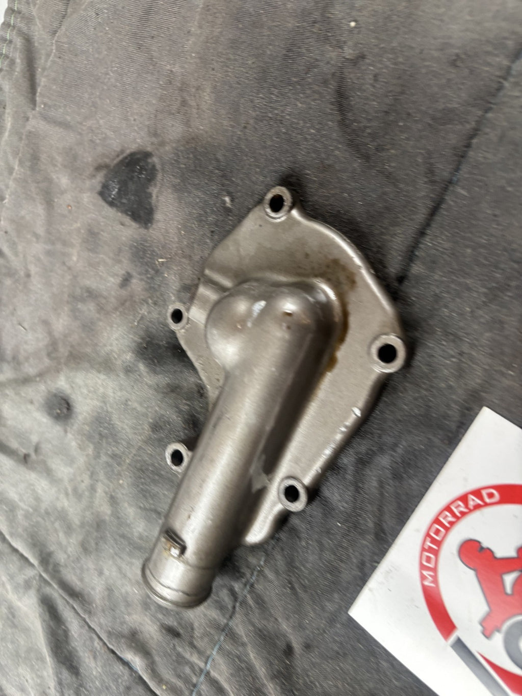 Yamaha TDM 850 3VD Wasserpumpendeckel Cover Deckel Motor Engine
