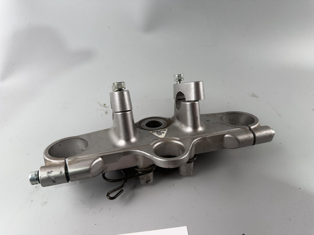 Suzuki GSF 600 Bandit POP WVA8 Gabelbrücke Bridge Verbindung Lenker Handlebar
