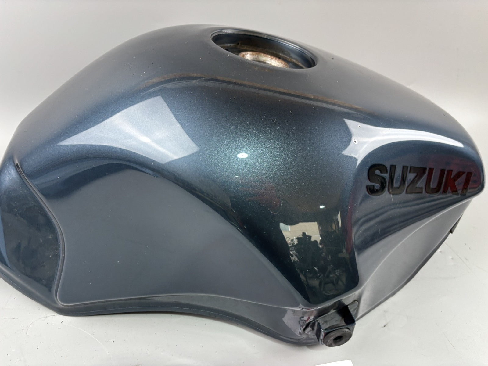 Suzuki GSX 750 F AK11 Benzintank Kraftstofftank Benzintank Fuel Gas Gasoline
