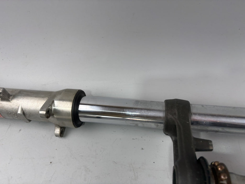 Suzuki GSX 750 F AK11 Gabel Tauchrohr Standrohr Fork Absorber