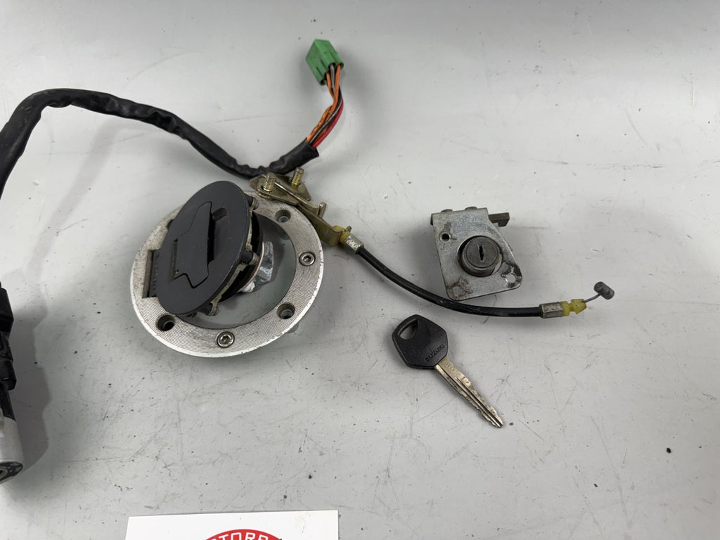 Suzuki GSX 750 AE Inazuma Schlosssatz Key Zündschloss Tankschloss Lock