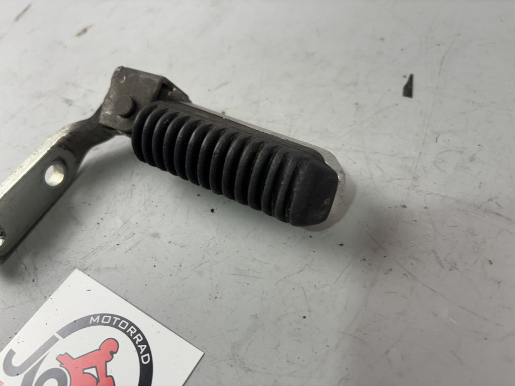 Suzuki GSX 750 AE Inazuma Fußrasten Footsteps vorne Front Hangers rechts