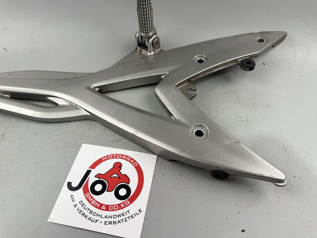 Kawasaki ER 6 N ER650A Fußrastenanlage Fußraste Step Hangers Halteplatte links