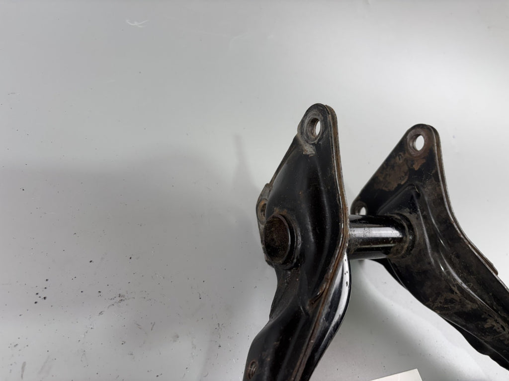 Honda CX500 C PC01 Güllepumpe Motorhalterung Haltebügel Holder Engine