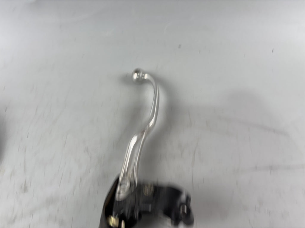 Yamaha YBR 125 RE05 Kupplungsarmatur Kupplungseinheit Hebel Handlebar Lenker