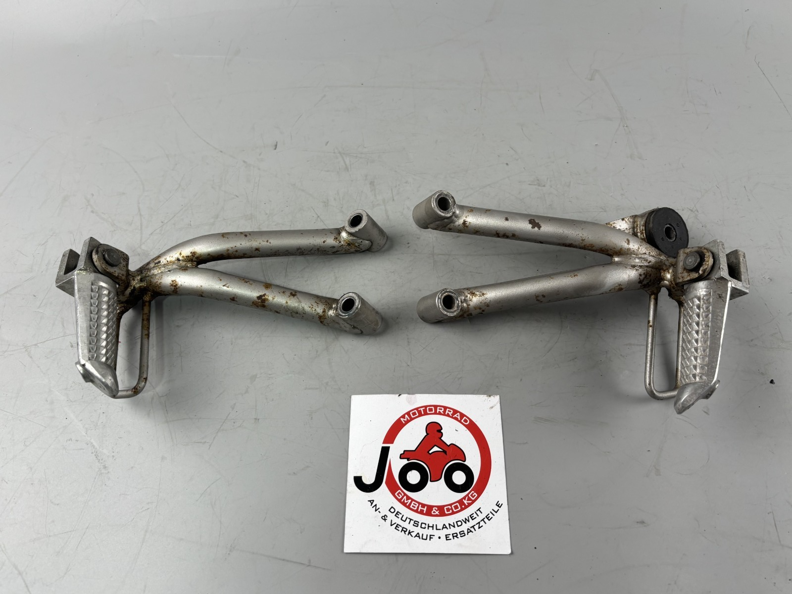 Suzuki RF 600 R GN76A Soziusfußraste Beifahrerfußraste Foot Step Hanger
