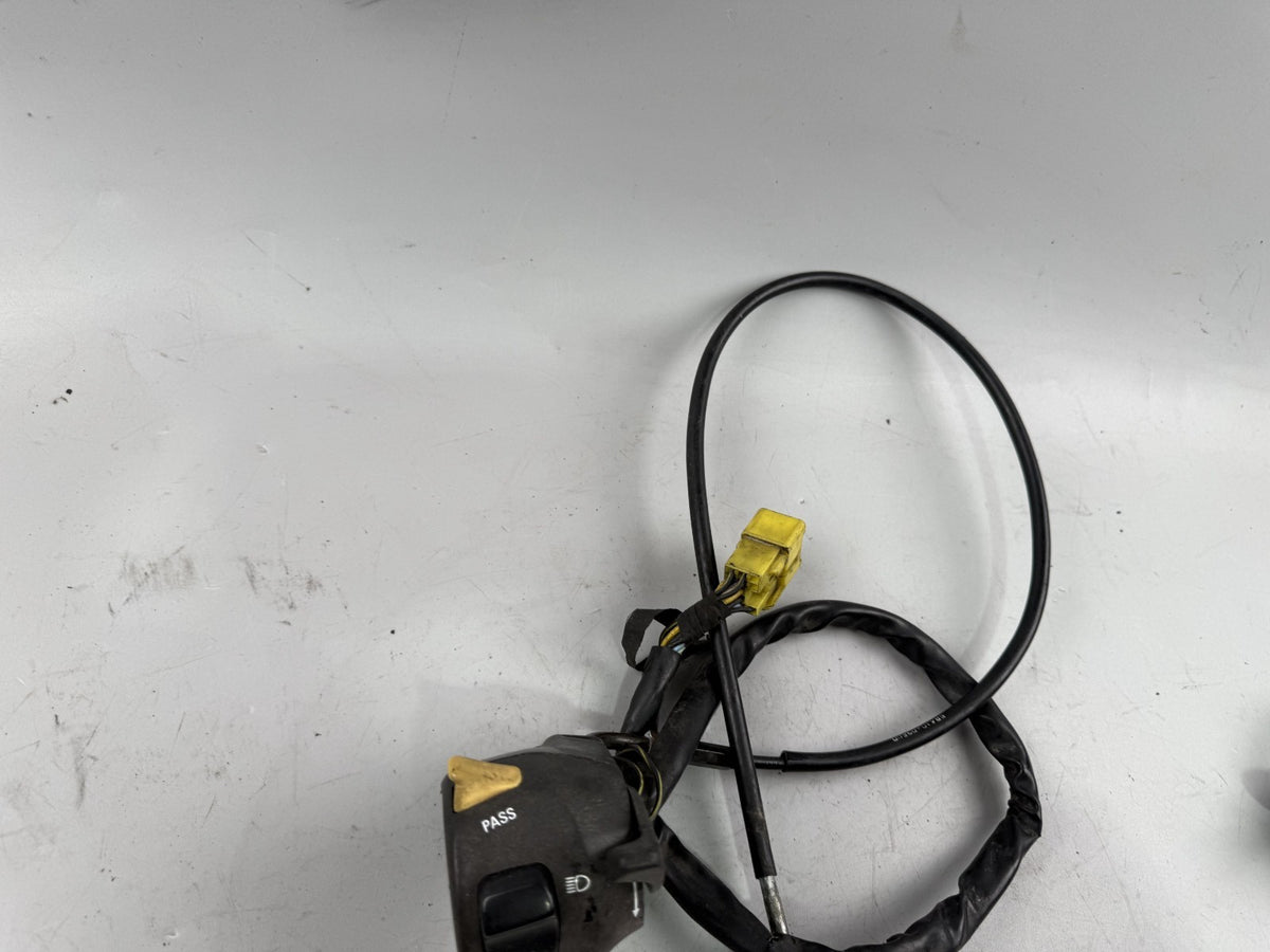 Suzuki GSX 750 AE Inazuma Lenkerschalter links left Handlebar Choke Switch