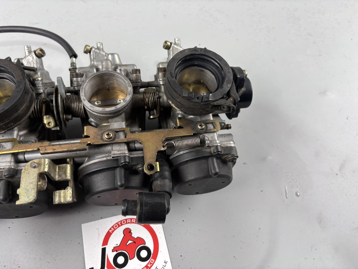 Yamaha YZF 1000 R Thunderace Vergaser Carburetor Einspritzung Fuel Gas Gasoline
