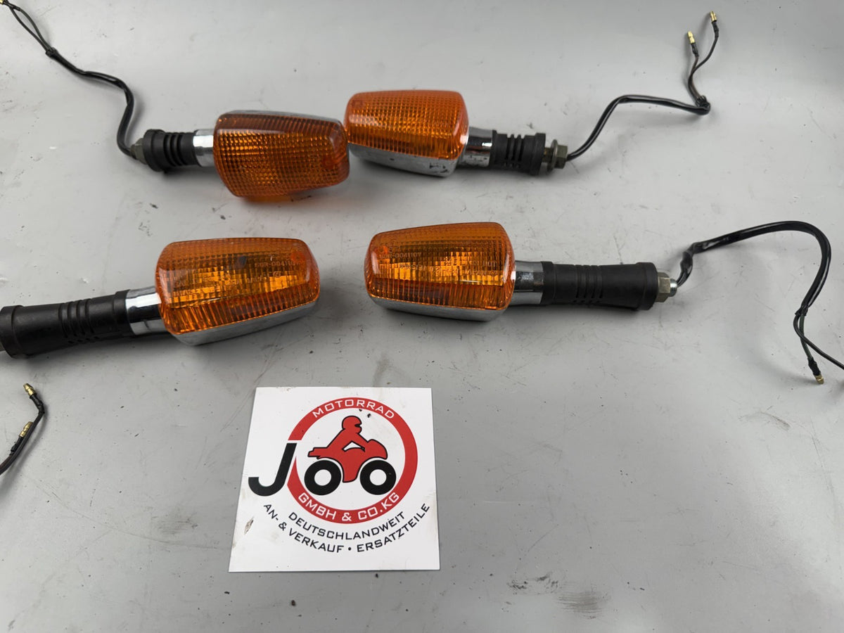 Yamaha XJR 1200 4PU Blinker Turn Signal Paar vorne front Blinkerset hinten back