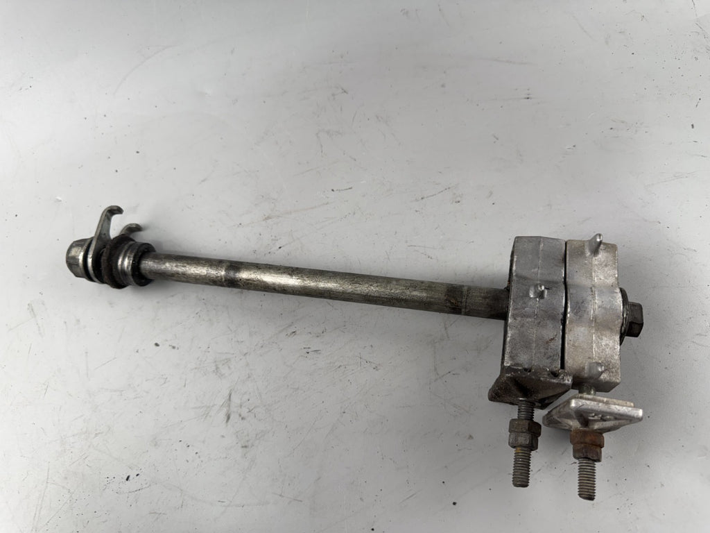 Honda XL600 R Transalp PD 06 Steckachse Achse Hinterradachse Kettenspanner