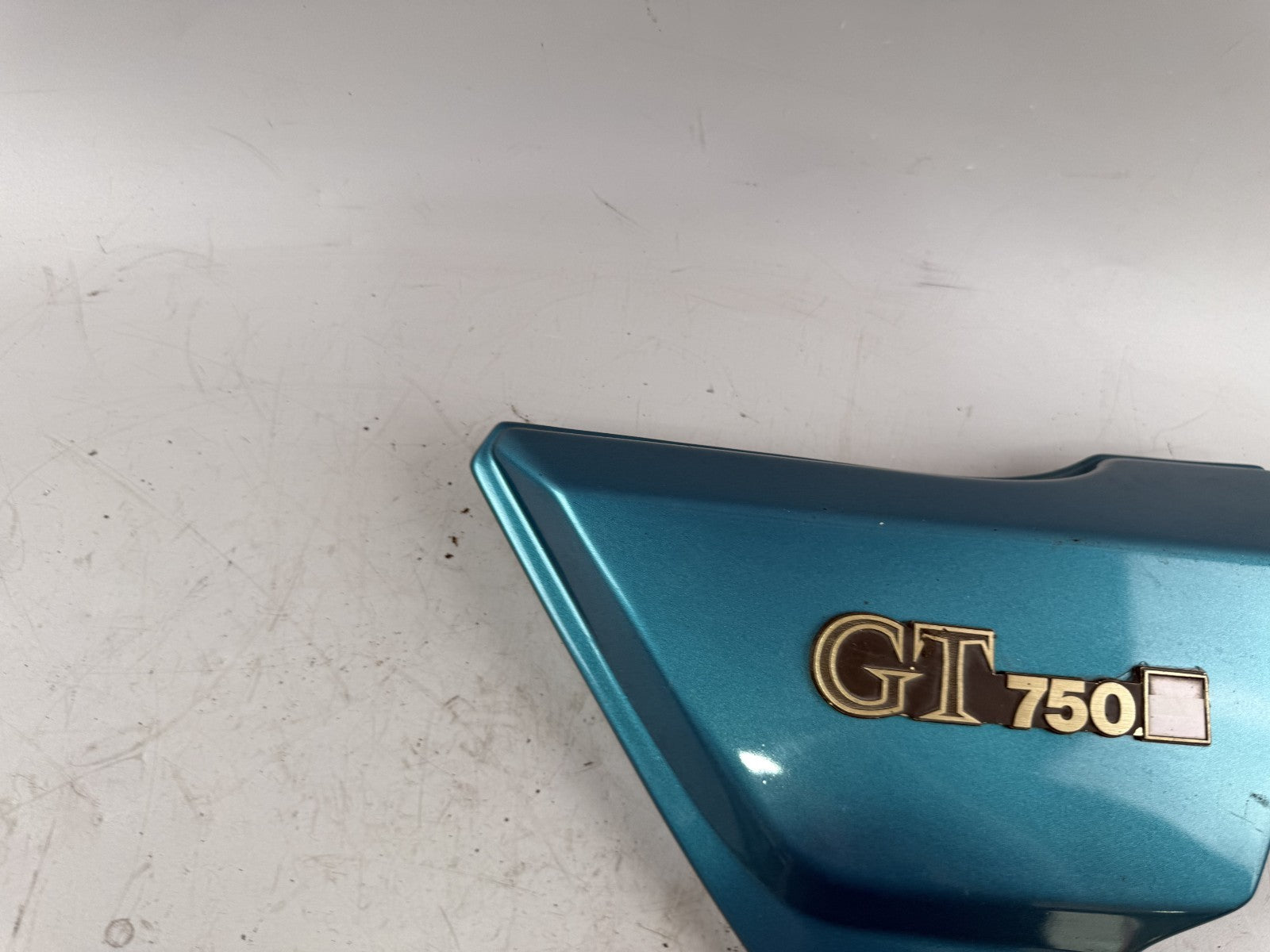 Kawasaki Z 750 GT KZ750P Seitendeckel Sidecover Seitenteil Abdeckung Rechts righ