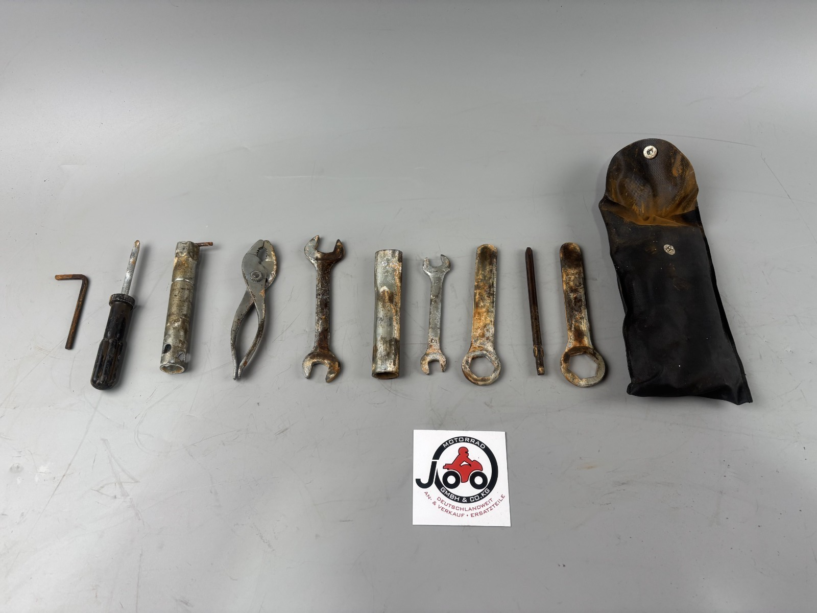 Suzuki GSX 750 F AK11 Bordwerkzeug Tools