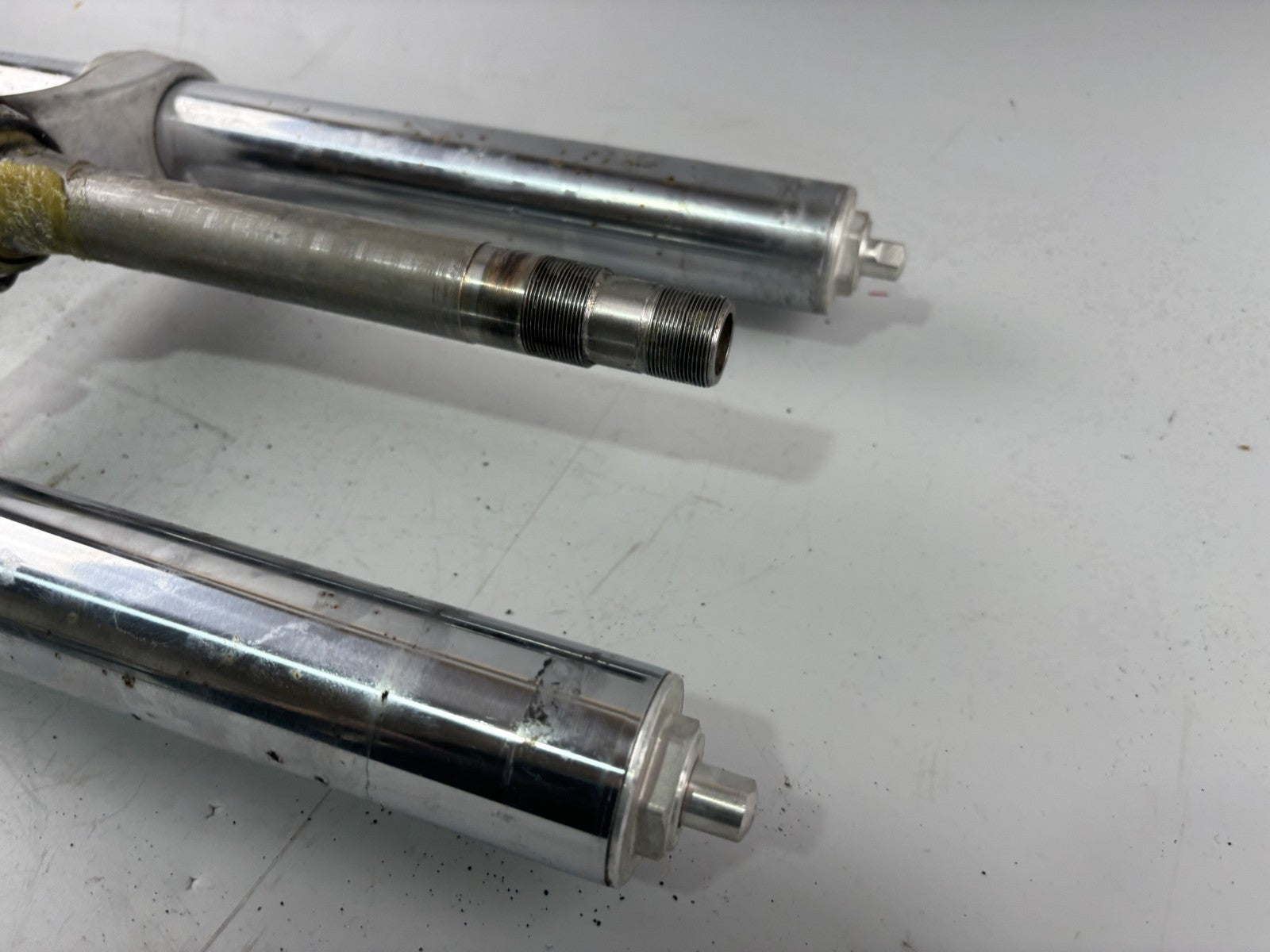 Suzuki RF 600 R GN76A Gabel Fork Standrohr Tauchrohr Absorber Federung vorn