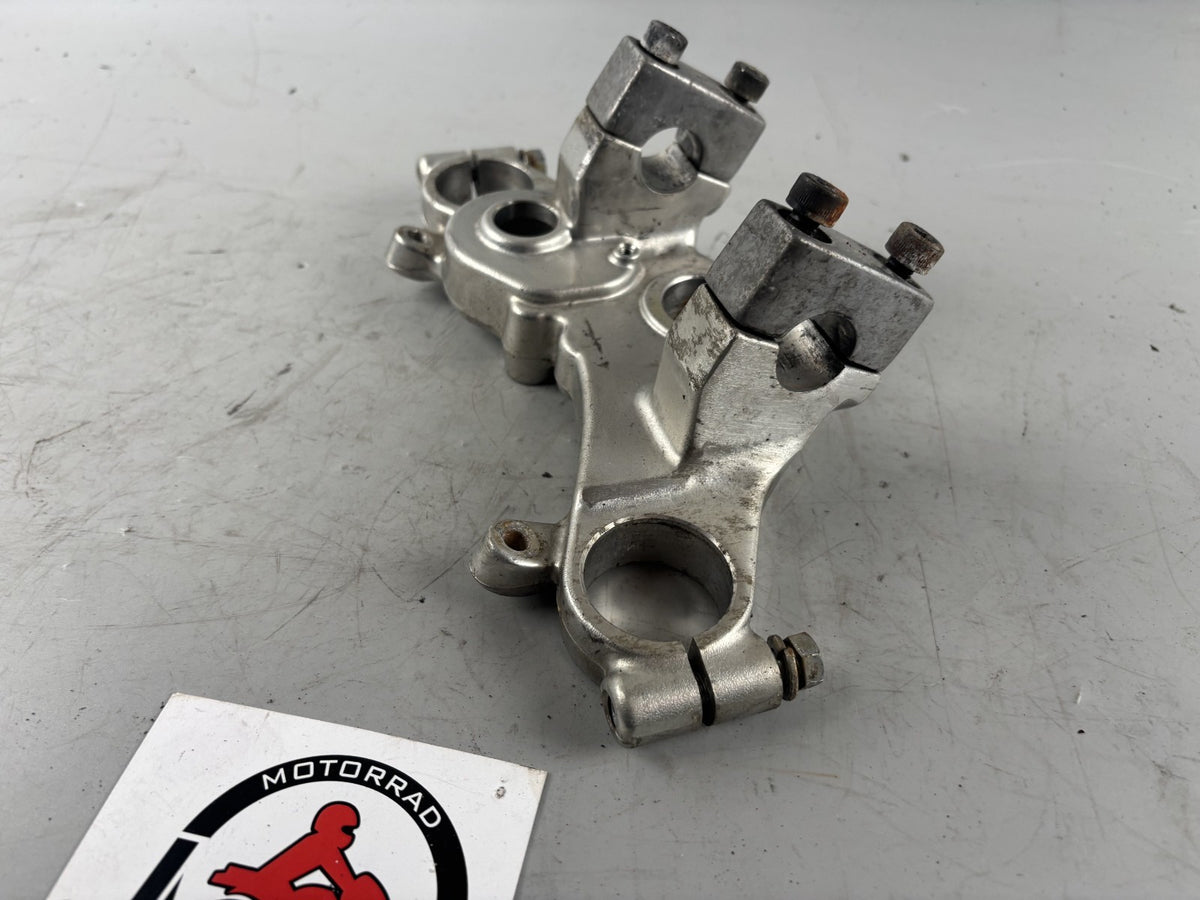 Kawasaki EL250 252 Eliminator Gabelbrücke Bridge Verbindung oben obere