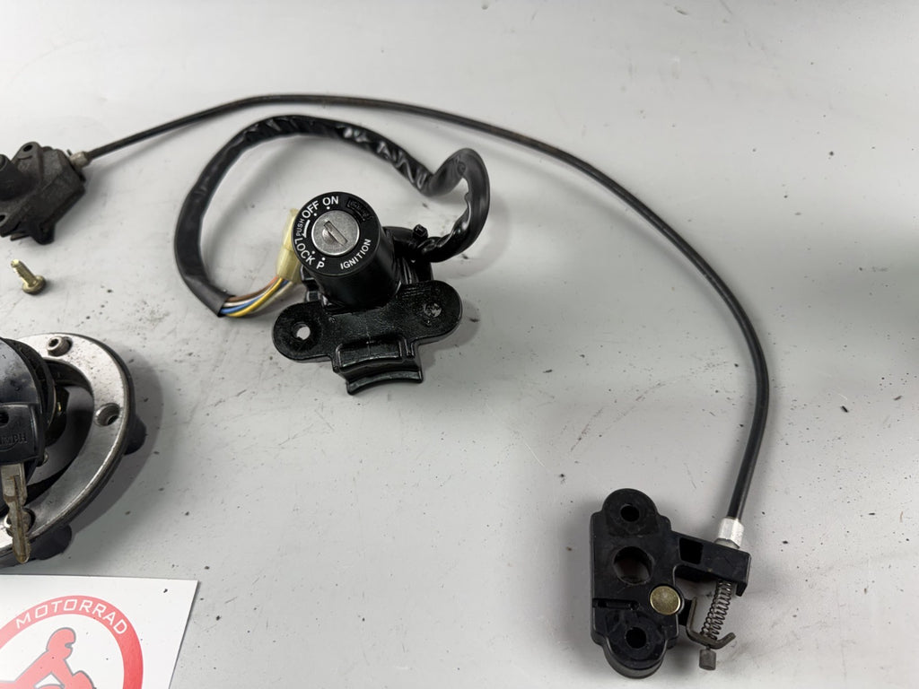 Triumph Speed Triple 900 T300B Schlosssatz Sitzbankschloss Key Lock Tankschloss