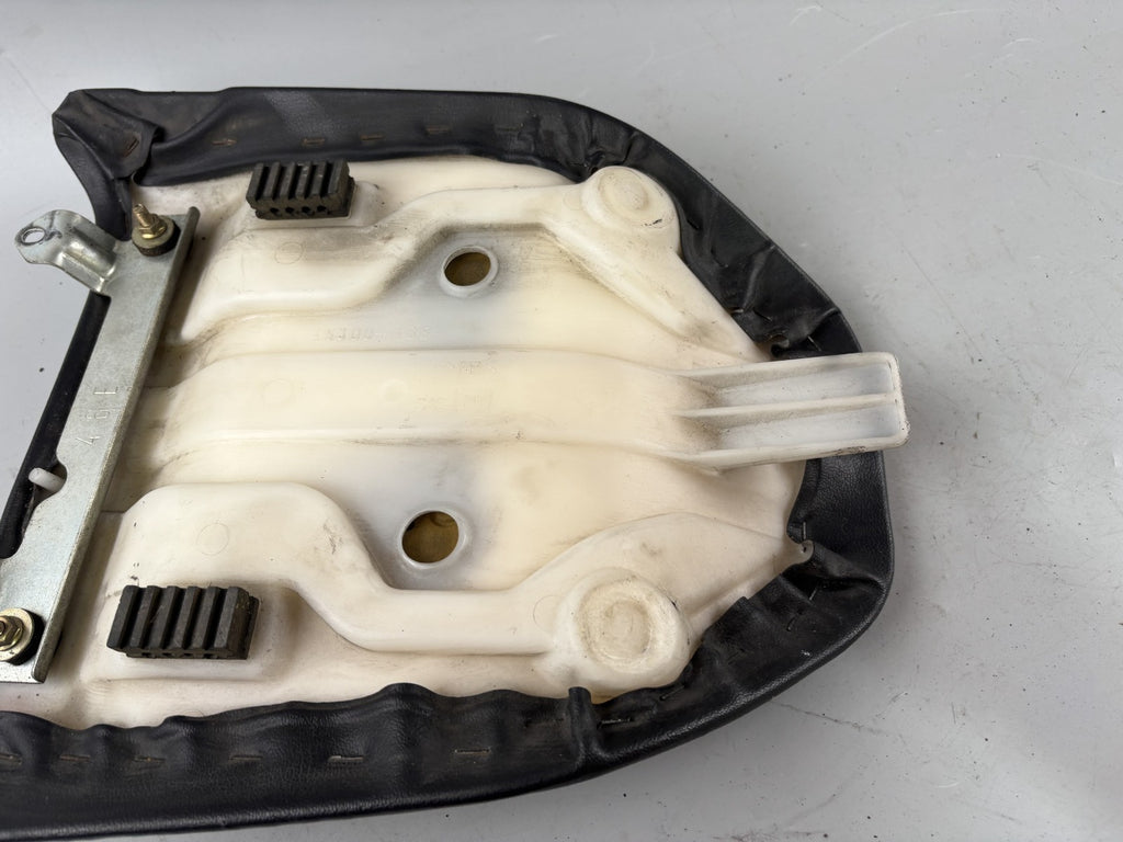 Suzuki GSX-R 1100 W GU75C Beifahrersitz Soziussitz Seat hinten back
