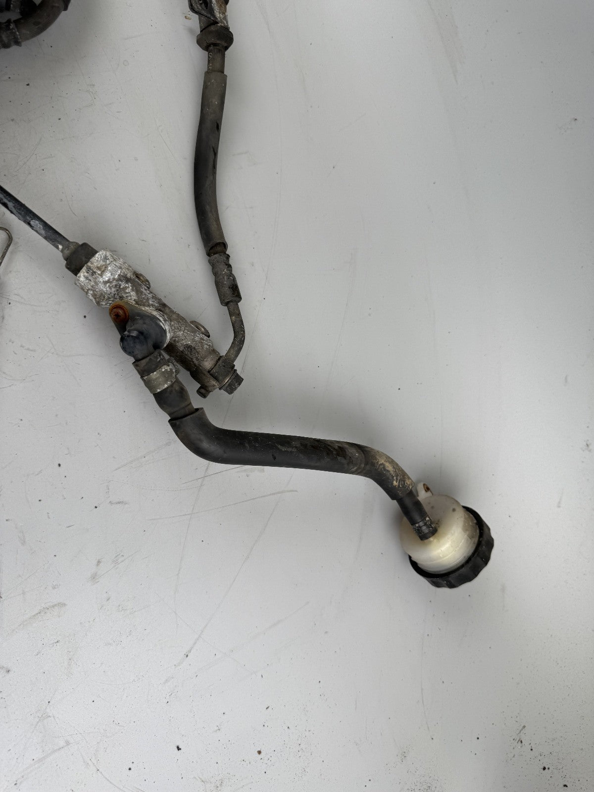 Honda CB750 Sevenfifty RC42 Bremsanlage Brake Bremse hinten back Sattel Pumpe