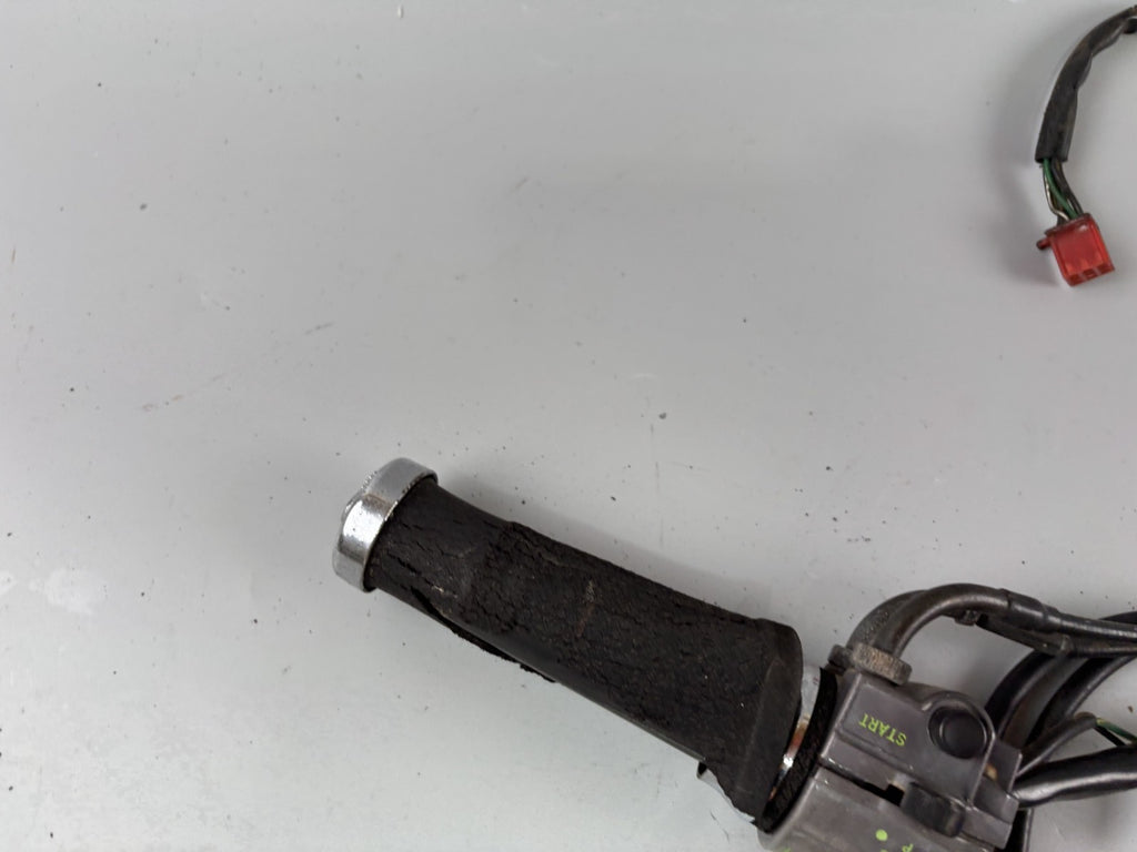 Honda CX500 C PC01 Güllepumpe Lenkerschalter Handlebar rechts right Gasgriff