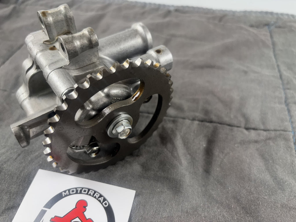 Honda CBR 1000F SC24 Ölpumpe oil pump Schmiermittelpumpe Engine Motor