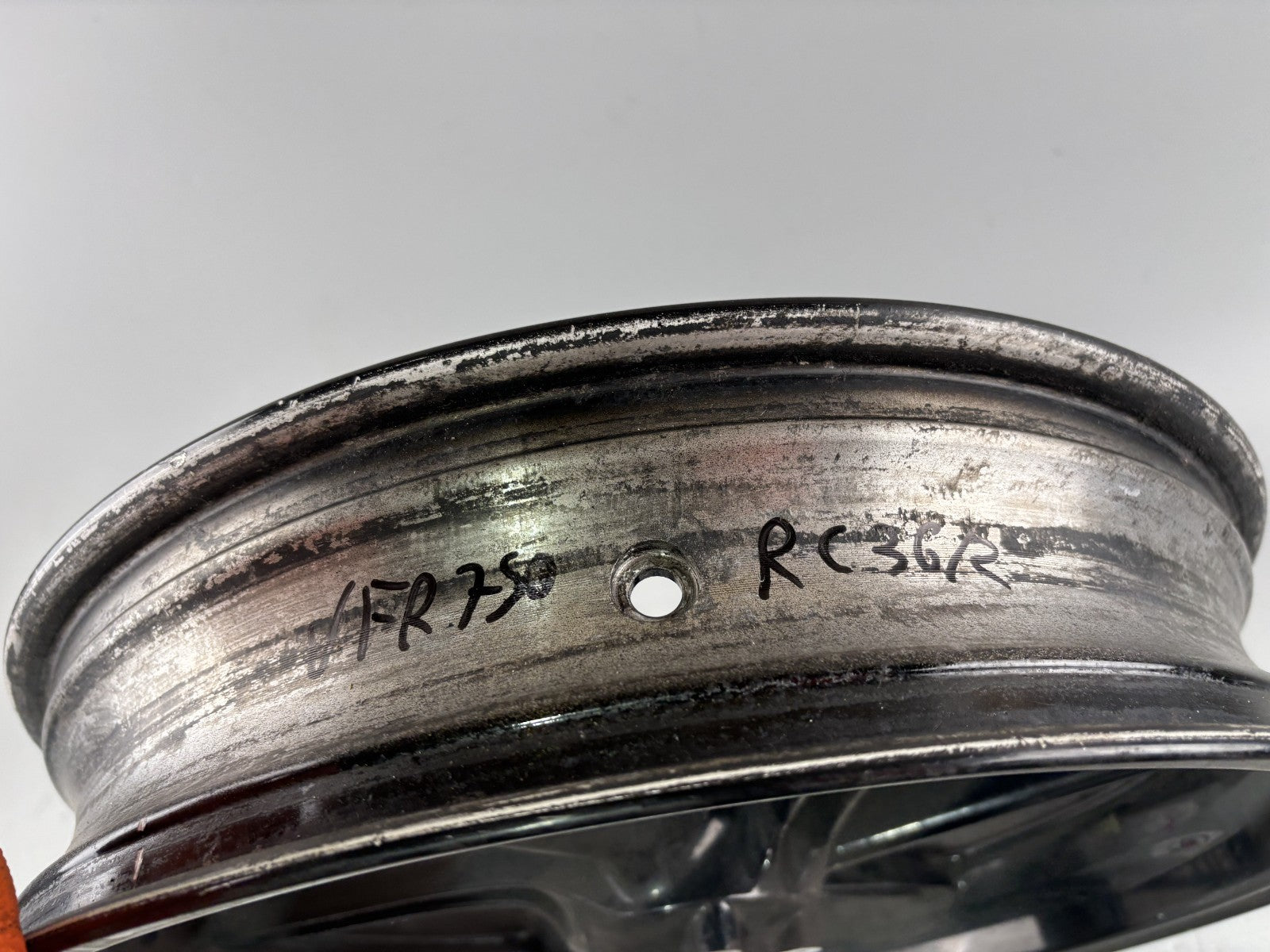 Honda VFR750 F Rc36/2 Vorderradfelge Felge Rim Rad vorne front Reifen Rad