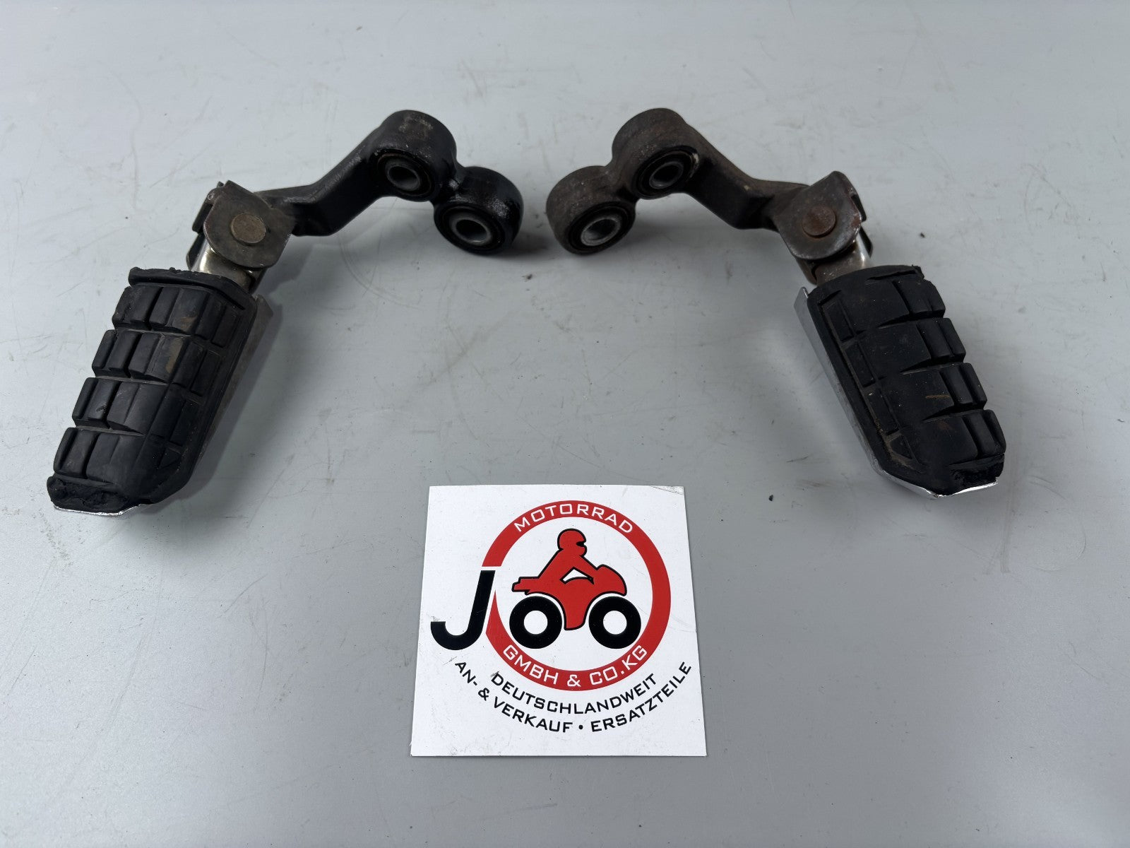 Yamaha XJ900 F 4BB Fußraste vorne front Fußrastenpaar links rechts Hangers Step