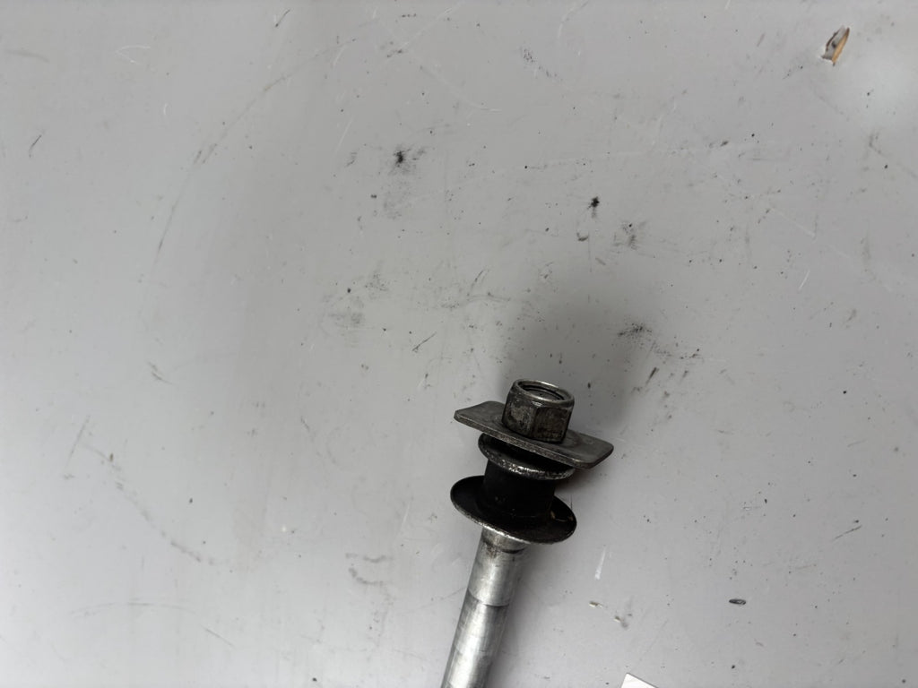Suzuki SV650 N AV Achse Hinterradachse Holder