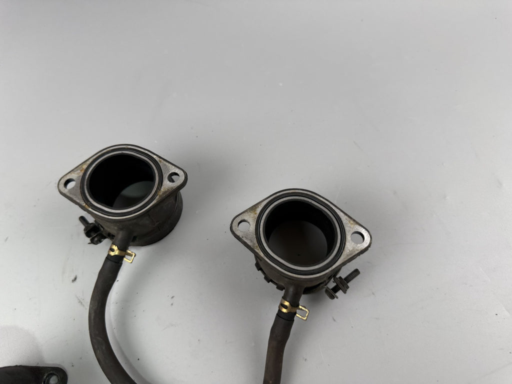 Kawasaki ZX-6R ZX600F Ansaugstutzen Gummis Rubbers Ansaugung Vergaser Motor