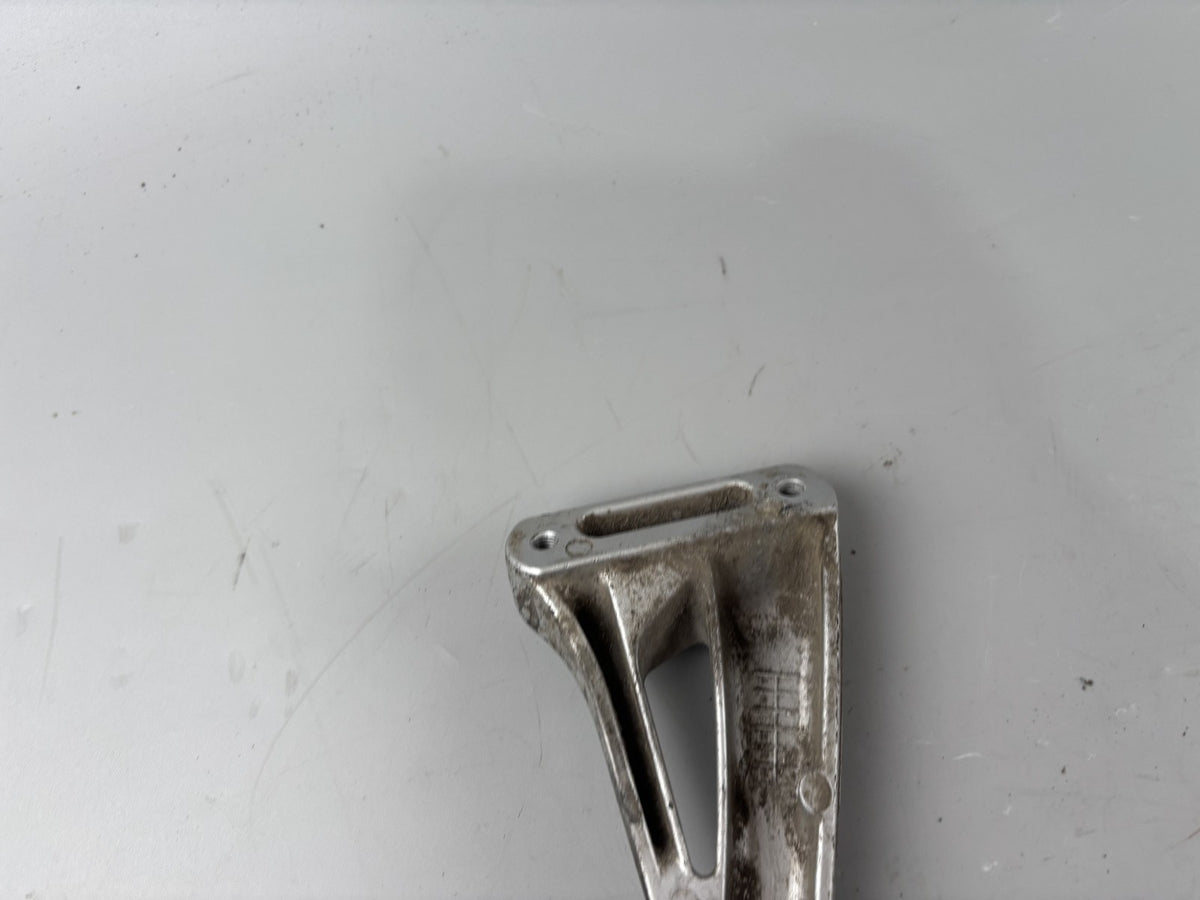 Suzuki SV650 S AV Soziusfußraste Beifahrer Step Hanger links left