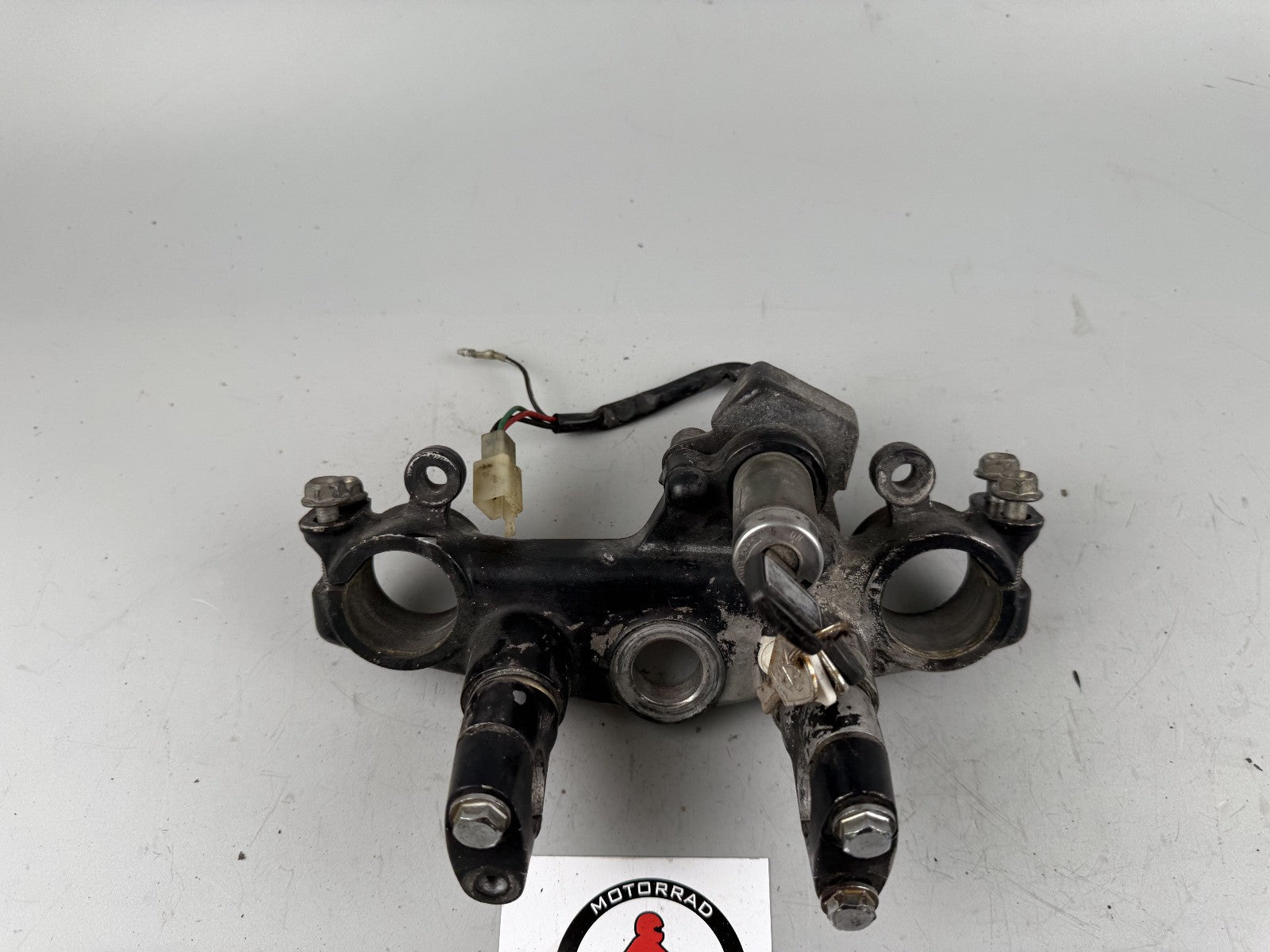 Honda XL350 R ND03 Gabelbrücke Zündschloss Key Lock oben over Ignition