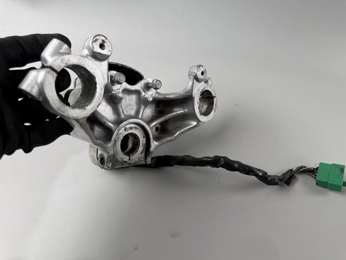 Honda CX500 Güllepumpe Gabelbrücke Bridge Halterung Holder Verbindung