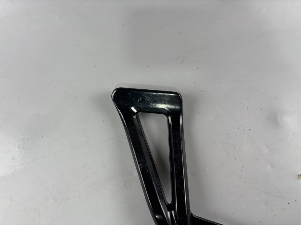 Suzuki GSX 1200 A3 Inazuma Fußraste Soziusfußraste Beifahrer hinten back links